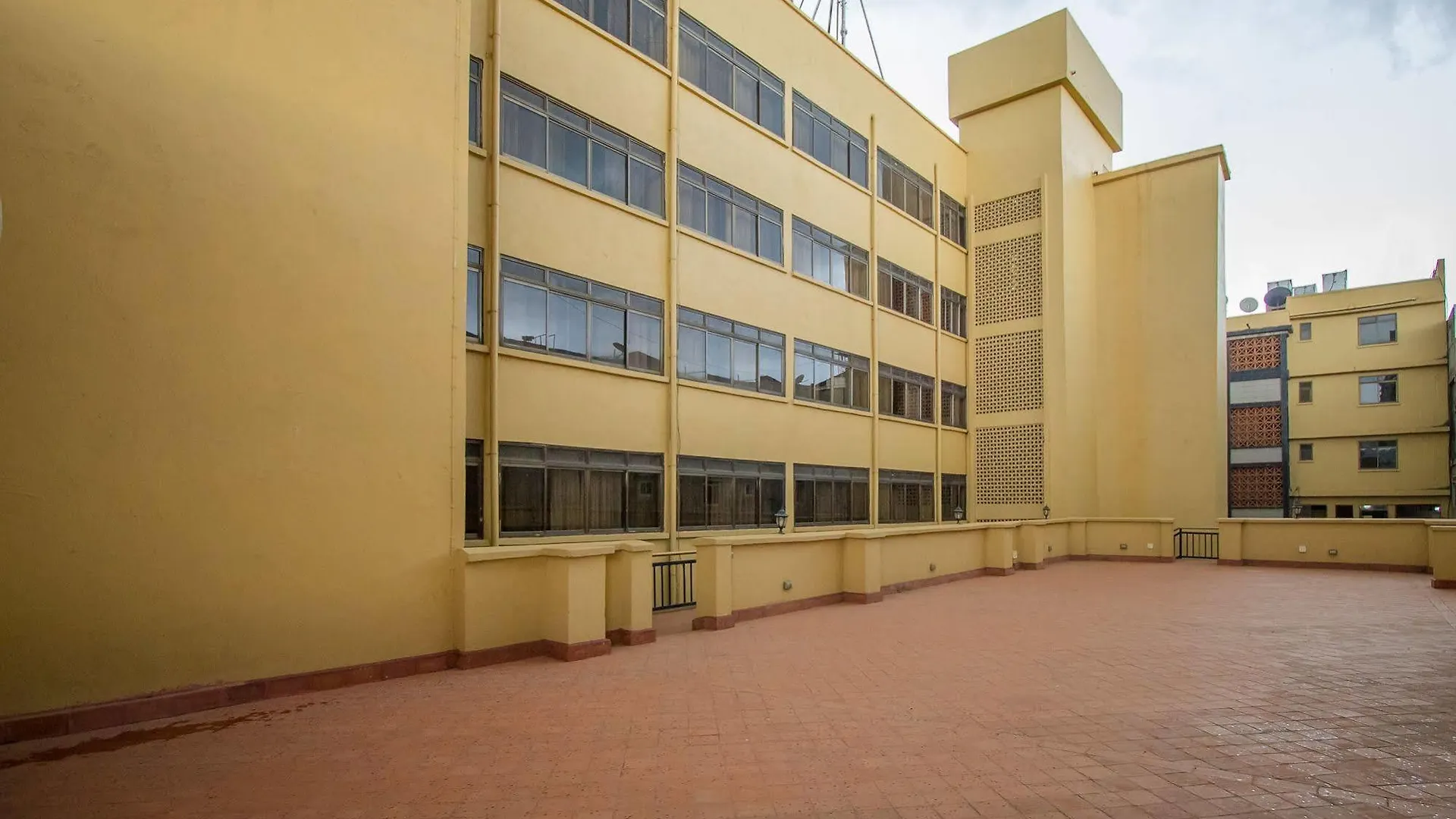Holiday Express Hotel Kampala 3*,  Uganda