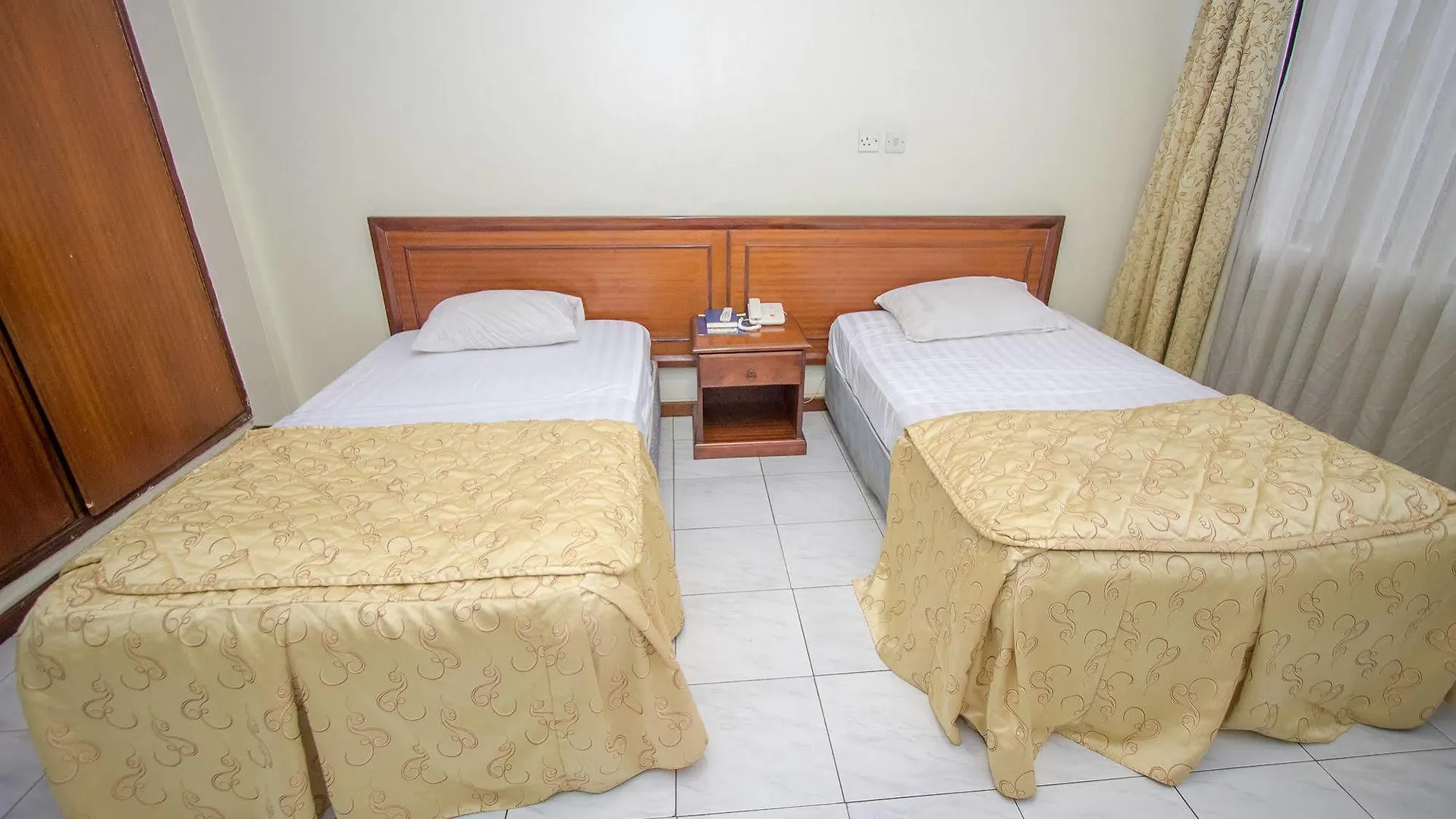 Holiday Express Hotel Kampala 3*,  Uganda