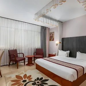 Hotel Russell, Kampala